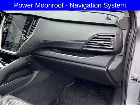 Used 2025 Subaru Outback Premium AWD/4WD image 16