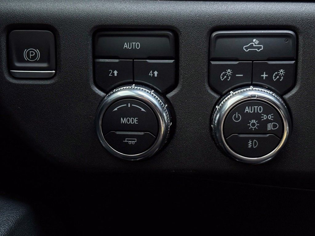 Used 2023 GMC Sierra 1500 Elevation AWD/4WD image 8