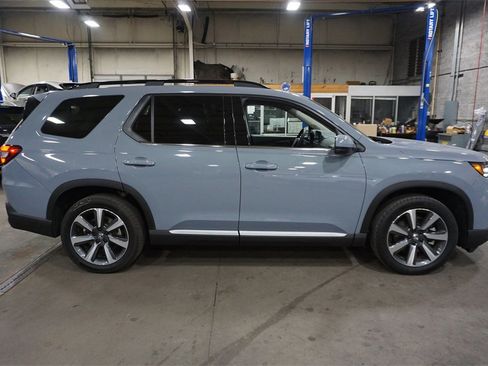 Used 2025 Honda Pilot Touring image 28