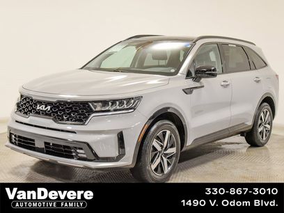 Used 2022 Kia Sorento EX w/ Panoramic Sunroof Package