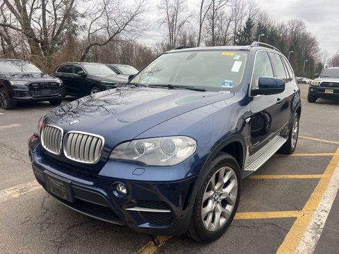 Used 2013 BMW X5 xDrive35i image 1