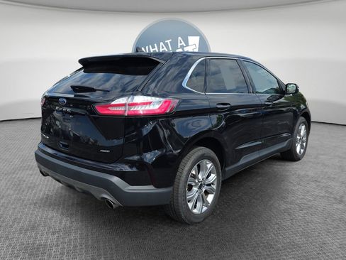 Used 2024 Ford Edge Titanium AWD/4WD image 3
