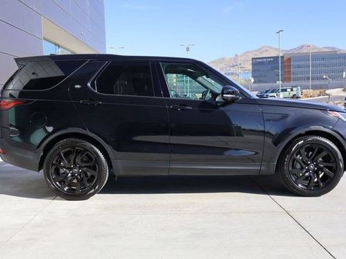 Certified 2025 Land Rover Discovery S AWD/4WD image 5