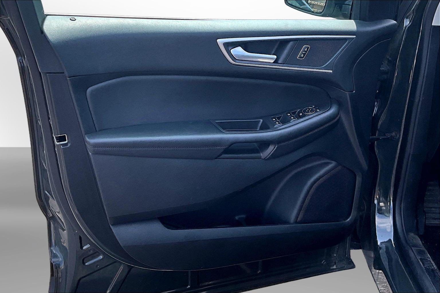 Used 2024 Ford Edge SEL AWD/4WD image 25