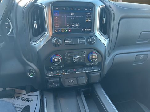 Used 2019 Chevrolet Silverado 1500 LTZ w/ LTZ Plus Package image 26