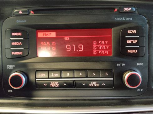 Used 2015 Kia Optima LX FWD image 25