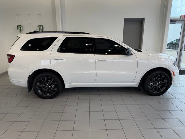 Used 2023 Dodge Durango GT w/ Blacktop Package AWD/4WD image 38