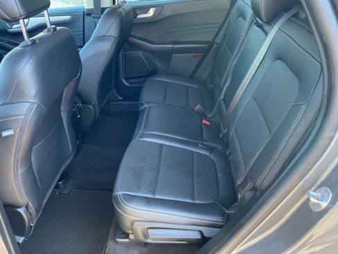 Used 2021 Ford Escape SEL w/ Class II Trailer Tow Package AWD/4WD image 23