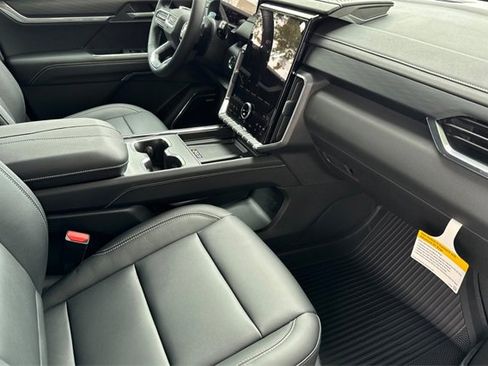 New 2026 GMC Acadia Elevation w/ Super Cruise Package image 19