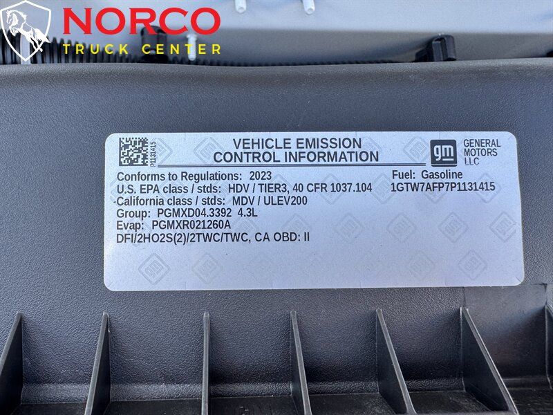 Used 2023 GMC Savana 2500 w/ Driver Convenience Package RWD image 30