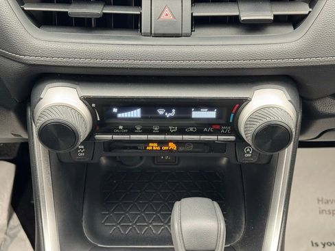 Used 2023 Toyota RAV4 LE AWD/4WD image 39