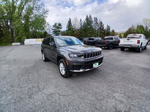 Certified 2025 Jeep Grand Cherokee L Laredo w/ Luxury Tech Group I AWD/4WD image 3