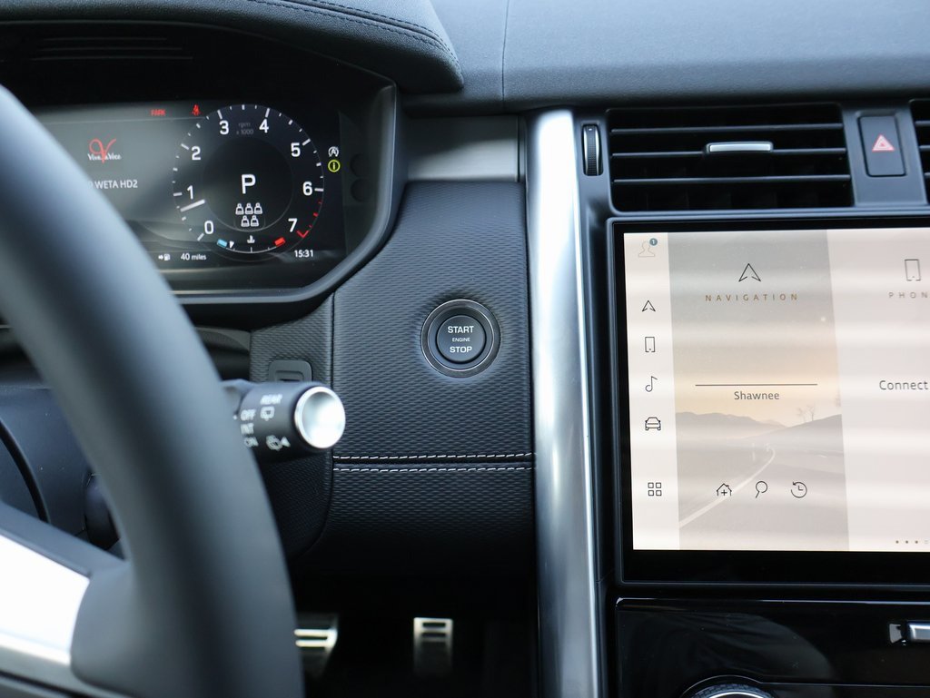 New 2026 Land Rover Discovery Dynamic SE AWD/4WD image 29