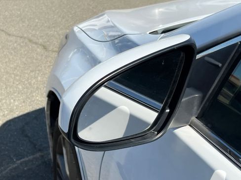 Used 2016 Toyota Camry SE image 8