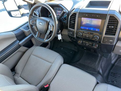 Used 2022 Ford F350 XLT w/ XLT Value Package image 11