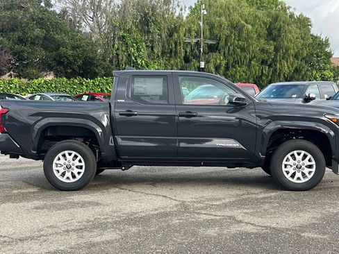 New 2026 Toyota Tacoma SR5 image 9
