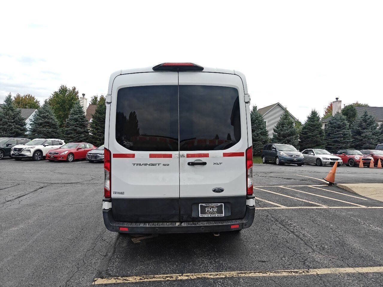 Used 2019 Ford Transit 150 XLT RWD image 4