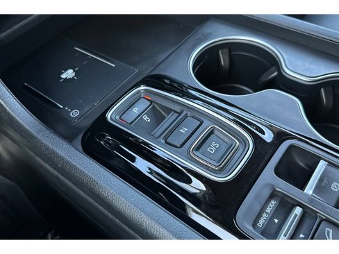 Used 2024 Honda Pilot Touring image 35
