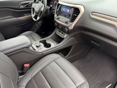 Used 2023 GMC Acadia Denali w/ Denali Ultimate Package image 13