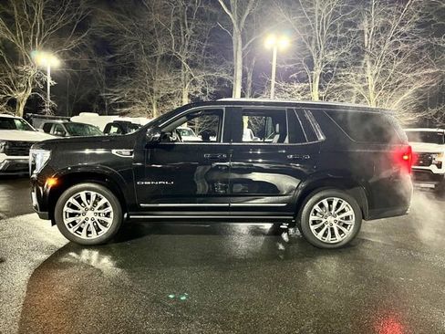 Used 2022 GMC Yukon Denali w/ Denali Premium Package image 15