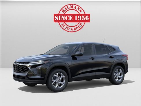 New 2026 Chevrolet Trax LS w/ LS Convenience Package FWD image 2
