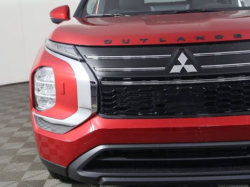 New 2026 Mitsubishi Outlander ES AWD/4WD image 14