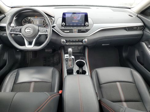 Used 2023 Nissan Altima 2.5 SR FWD image 16