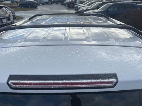 Used 2017 GMC Yukon Denali w/ Open Road Package image 6