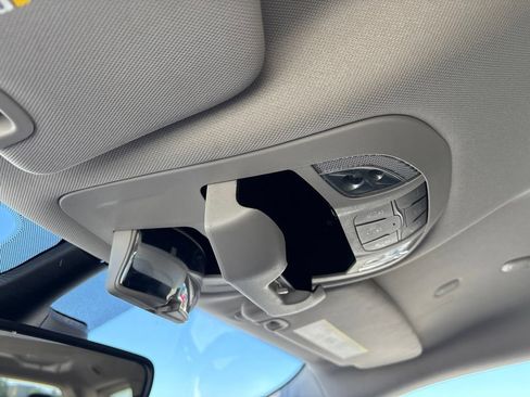 Used 2024 Chrysler Pacifica Touring-L FWD image 48