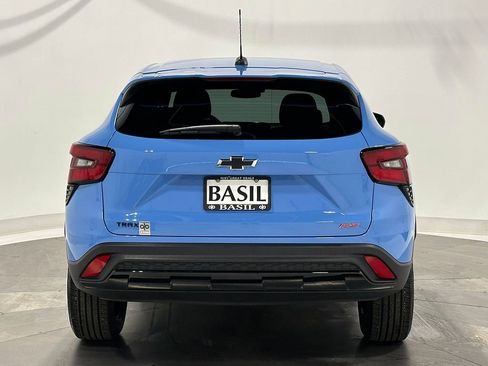 Used 2024 Chevrolet Trax RS w/ Driver Confidence Package FWD image 12