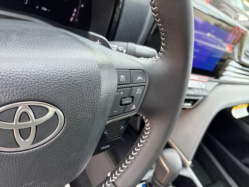 New 2026 Toyota Camry SE FWD image 21