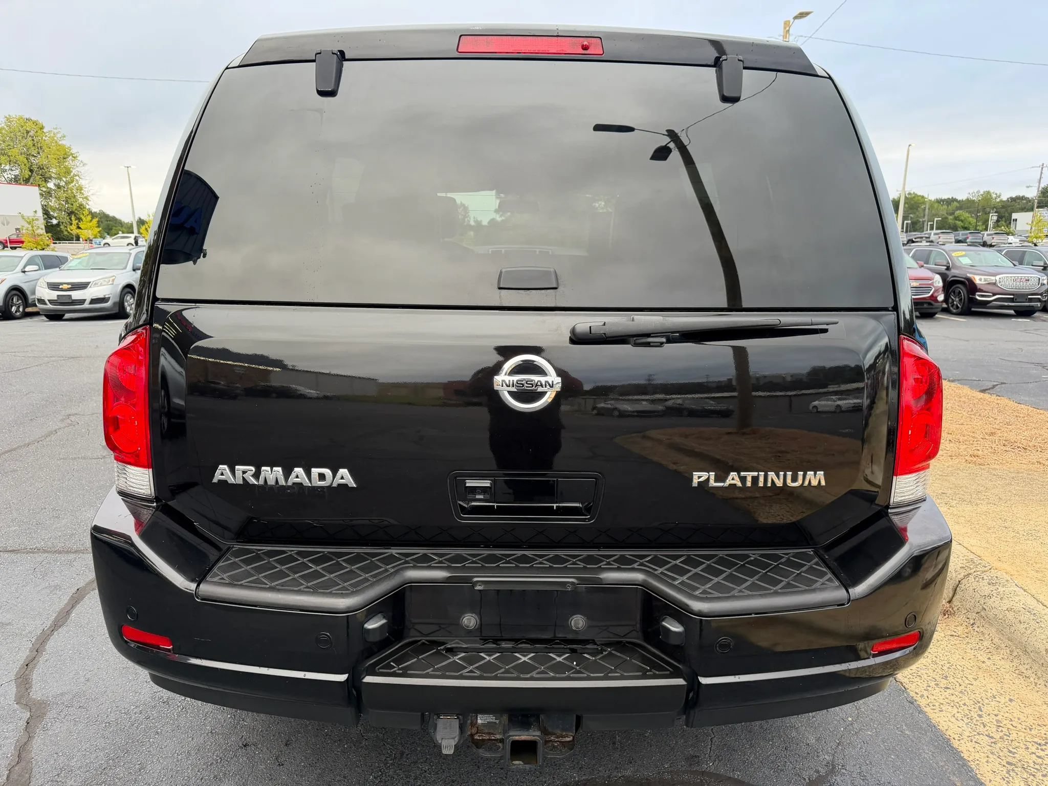 Used 2013 Nissan Armada Platinum AWD/4WD image 6