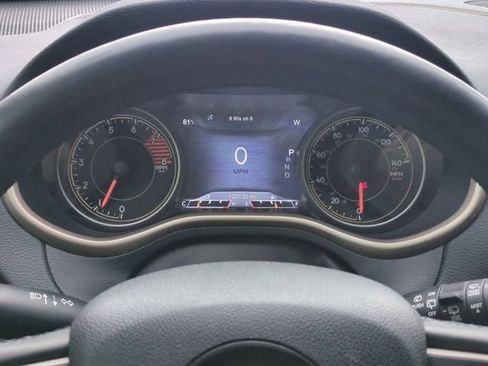 Used 2017 Jeep Cherokee High Altitude AWD/4WD image 8