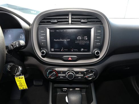 Used 2023 Kia Soul LX w/ Option Group 015 image 17