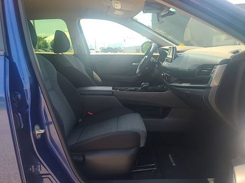 Used 2023 Nissan Rogue SV AWD/4WD image 26