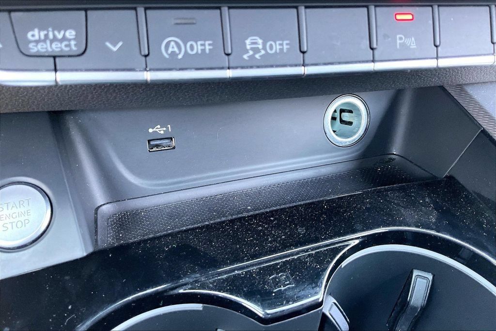 Used 2025 Audi A5 2.0T Premium Plus AWD/4WD image 15