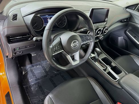 Certified 2022 Nissan Sentra SR w/ SR Premium Package image 20