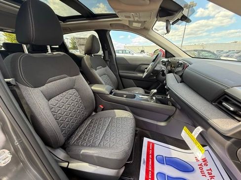 New 2025 Nissan Kicks SV w/ SV Premium Package image 17