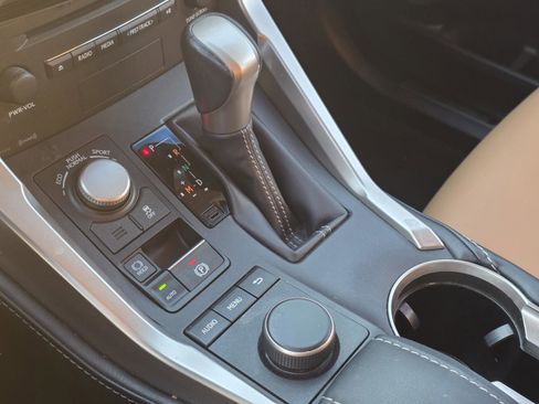 Used 2016 Lexus NX 200t 200t image 18