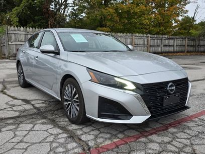 Used 2023 Nissan Altima 2.5 SV