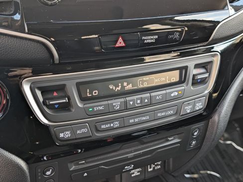 Used 2020 Honda Pilot Elite image 30