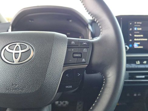 Certified 2025 Toyota Camry SE FWD image 23