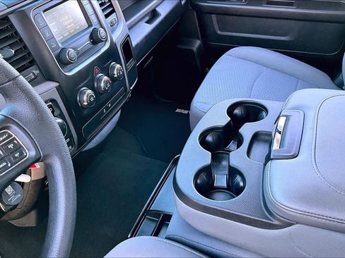 Used 2017 RAM 1500 Express image 16
