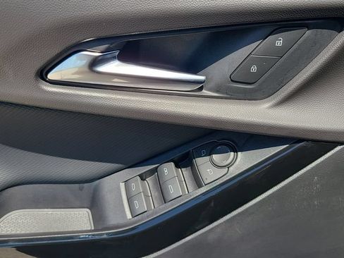 New 2027 Chevrolet Equinox LT FWD image 21