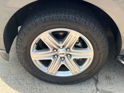 Used 2020 Ford Expedition Max XLT w/ Equipment Group 202A AWD/4WD image 11