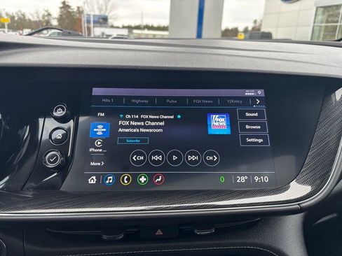 Used 2021 Buick Envision Essence w/ Sport Touring Package image 23