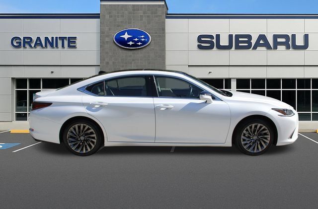 Used 2019 Lexus ES 350 w/ Accessory Package FWD image 11
