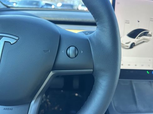 Used 2021 Tesla Model 3 Long Range image 16