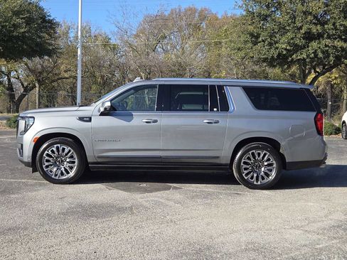 Certified 2023 GMC Yukon XL Denali Ultimate image 5