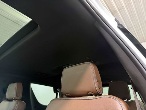 Used 2023 Chevrolet Tahoe High Country image 9